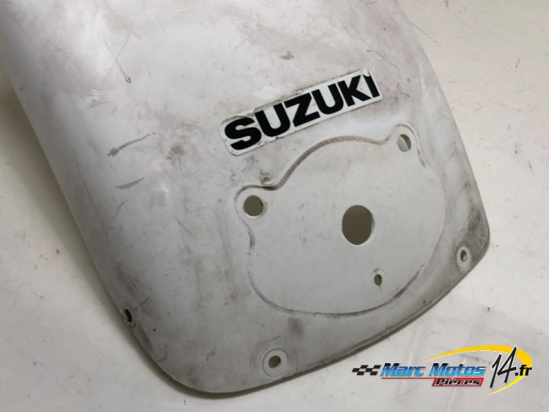 GARDE BOUE ARRIERE SUZUKI 125 VANVAN 2009