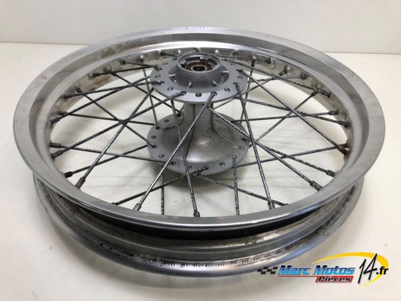 JANTE AVANT SUZUKI 125 VANVAN 2009