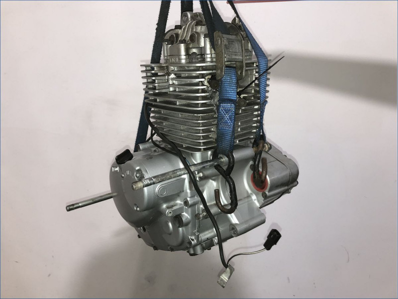 MOTEUR SUZUKI 125 VANVAN 2009