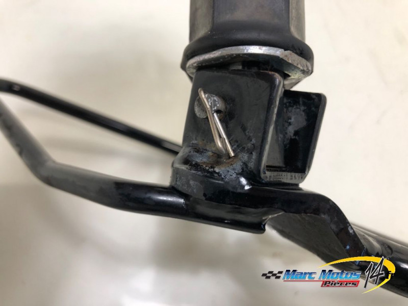 PLATINE ARRIERE DROITE SUZUKI 125 VANVAN 2009