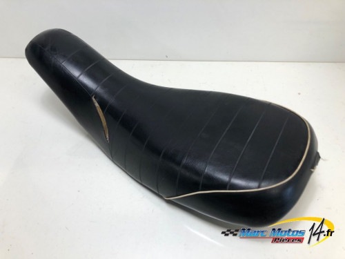 SELLE BIPLACE SUZUKI 125 VANVAN 2009
