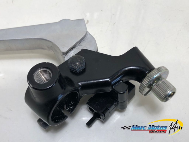 SUPPORT DE LEVIER D'EMBRAYAGE SUZUKI 125 VANVAN 2009