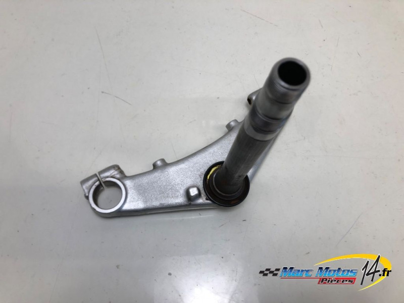 TE DE FOURCHE INFERIEUR SUZUKI 125 VANVAN 2009