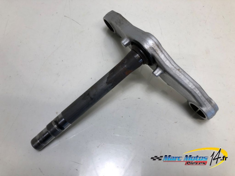 TE DE FOURCHE INFERIEUR SUZUKI 125 VANVAN 2009