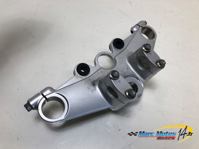 TE DE FOURCHE SUPERIEUR SUZUKI 125 VANVAN 2009