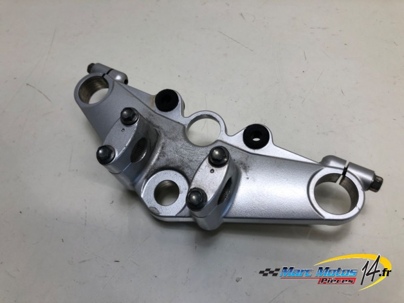 TE DE FOURCHE SUPERIEUR SUZUKI 125 VANVAN 2009