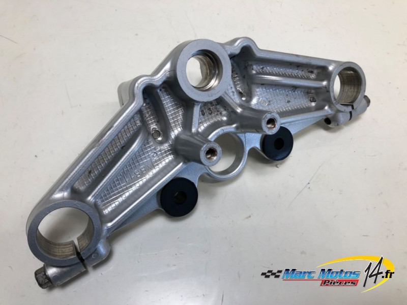 TE DE FOURCHE SUPERIEUR SUZUKI 125 VANVAN 2009