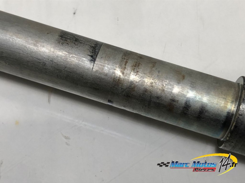 AXE DE BRAS OSCILLANT YAMAHA MT01 2005