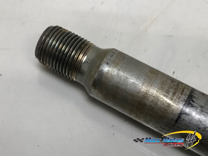 AXE DE BRAS OSCILLANT YAMAHA MT01 2005