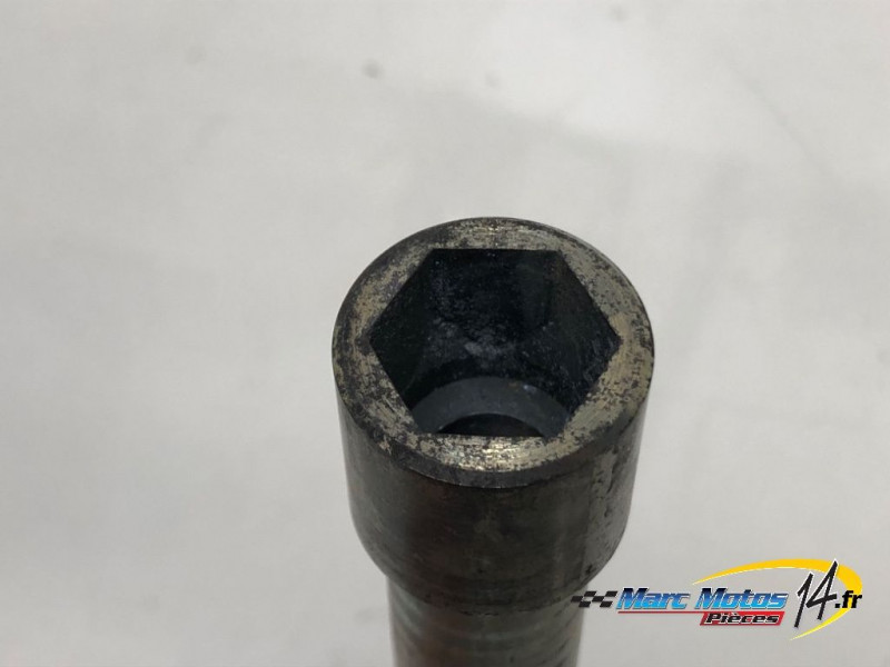 AXE DE BRAS OSCILLANT YAMAHA MT01 2005