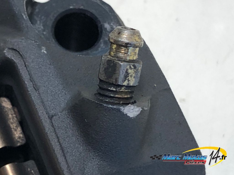 ETRIER DE FREIN AVANT GAUCHE YAMAHA MT01 2005