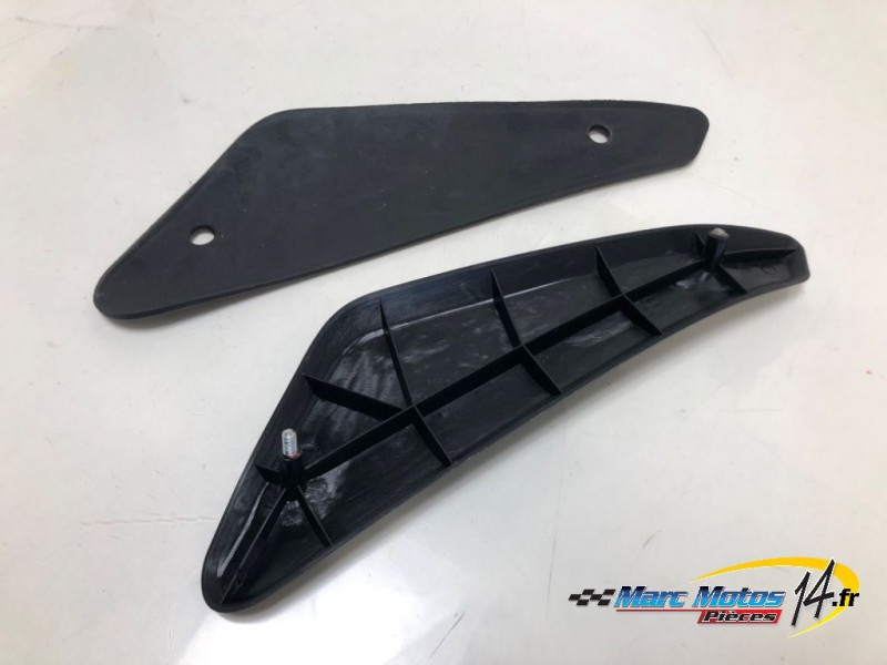 HABILLAGE DE CADRE DROIT YAMAHA MT01 2005