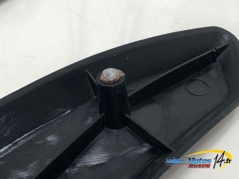 HABILLAGE DE CADRE DROIT YAMAHA MT01 2005