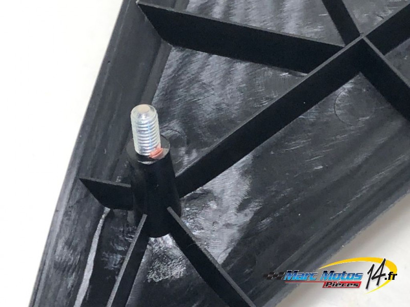 HABILLAGE DE CADRE DROIT YAMAHA MT01 2005